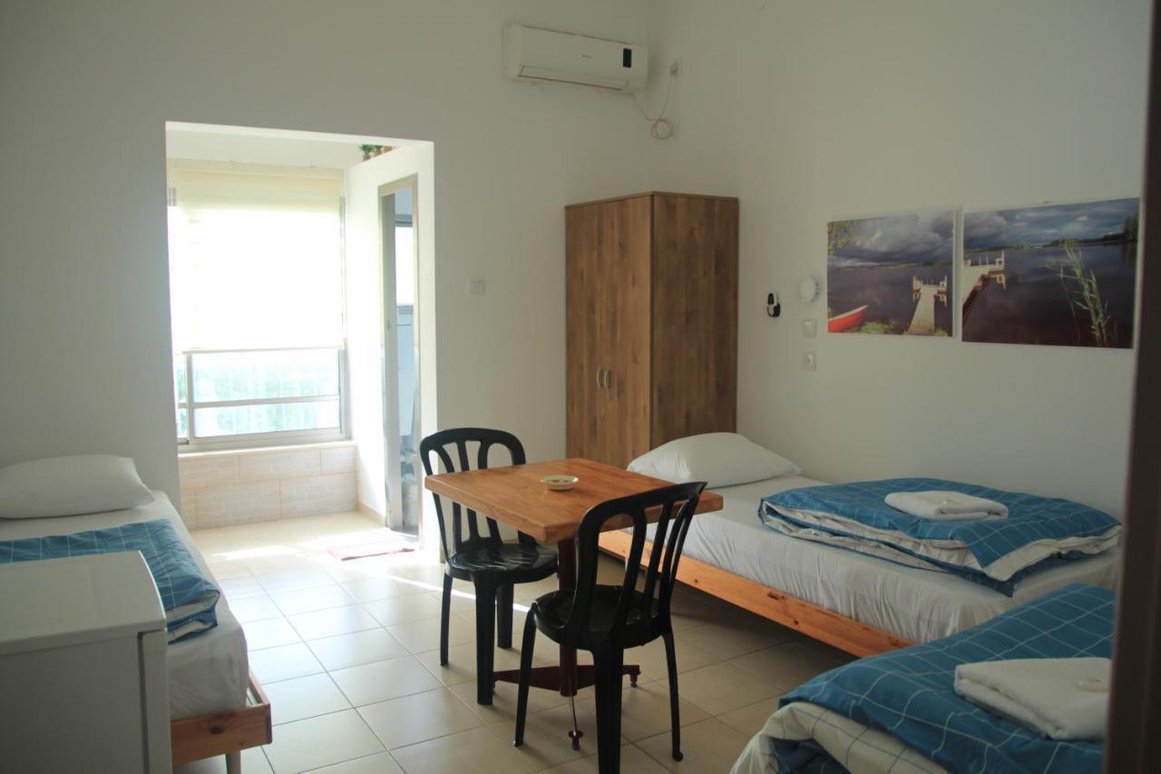 David Hostel Тиверіада Екстер'єр фото